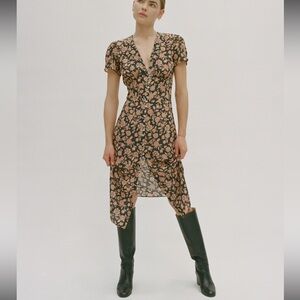 Realisation Par 100% silk dress Monica in Fantasy floral Size 38/small